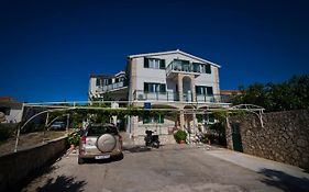 Apartmani I Sobe Josica